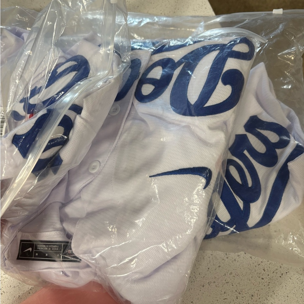 Nike White Dodgers Kobe Bryant - Picture 5 of 5
